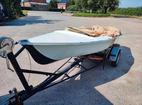Open motorboot met stalen trailer, Watersport en Boten, Motorboten en Motorjachten, Zo goed als nieuw, Polyester, Tot 6 meter
