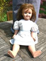 Belle poupée Unica antique de 55 cm de haut, jolie fille bro, Collections, Utilisé, Enlèvement ou Envoi, Poupée
