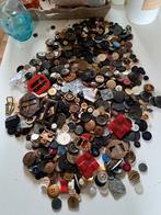 Set knopen, waarvan sommige vintage zijn, Hobby en Vrije tijd, Naaien en Fournituren, Ophalen of Verzenden, Gebruikt