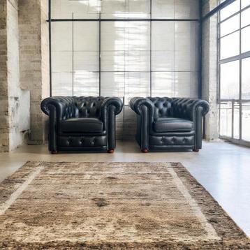 Set van 2 stoere chesterfield eenzitten / clubzetels  beschikbaar voor biedingen