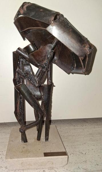 Bijzonder surrealist smeedijzeren sculptuur guy timmermans beschikbaar voor biedingen