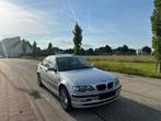 BMW E46 318i, weinig kilometers, zeer schoon!, Auto's, BMW, Achterwielaandrijving, Zwart, Leder en Stof, 5 deurs