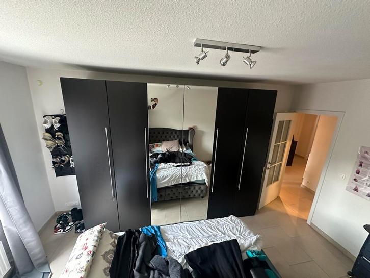 Dubbele kleerkast. Nooit gedemonteerd geweest. Goede staat!, Huis en Inrichting, Kasten | Kleerkasten, Zo goed als nieuw, Ophalen