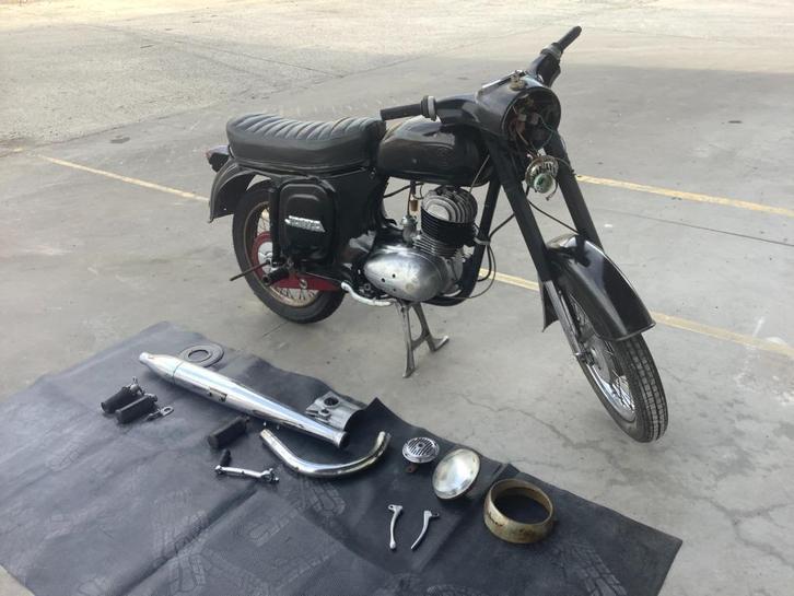 CZ - JAWA Oldtimer 175cc - met Belgische papieren, Motoren, Motoren | Oldtimers, Overig, 11 kW of minder, 1 cilinder, Ophalen