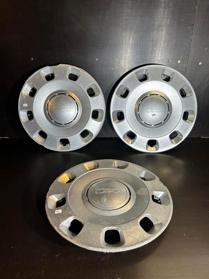 3 originele Fiat 500 14" wieldoppen, Auto diversen, Wieldoppen, Gebruikt, Ophalen of Verzenden