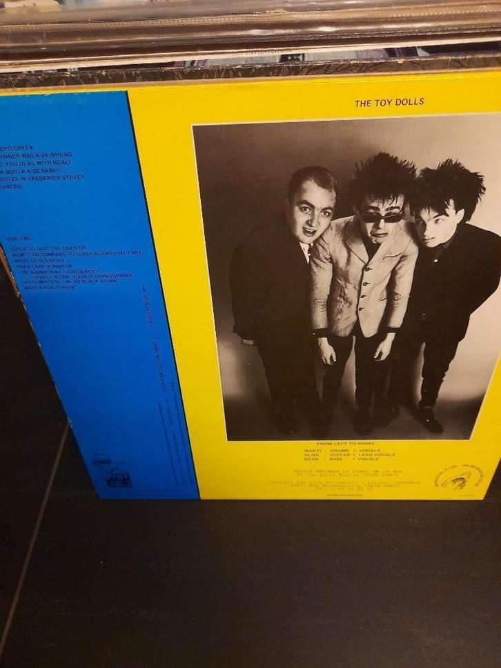 洋楽 TOY DOLLS BARE FACED CHEEK LP Amazon.co.jp: Bare Faced Cheek: ミュージック