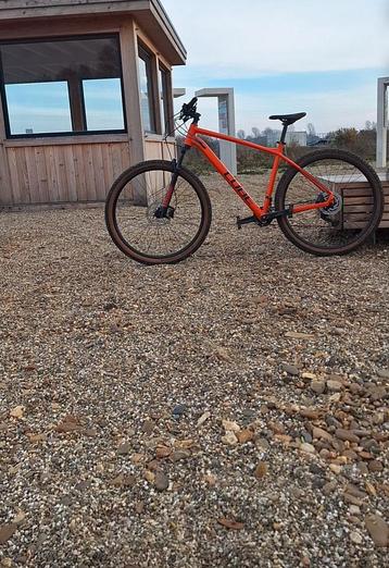 Cube mtb maat xl beschikbaar voor biedingen