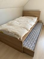 Eénpersoonsbed met extra bedlade, kleerkast en boekenkast, Ophalen