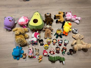 Set van knuffels, oa Squishmallows, Studio 100, Ty beschikbaar voor biedingen