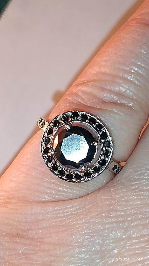 Sterling zilveren ring met zwarte moissaniet diamant, Handtassen en Accessoires, Ringen, Nieuw, Dame, Zwart, Zilver, Met edelsteen
