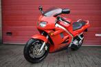 VFR 750, Toermotor, Particulier, 4 cilinders, 750 cc