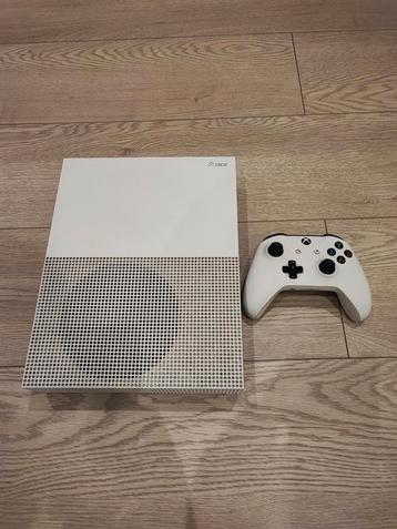 Console Xbox one S + manette 