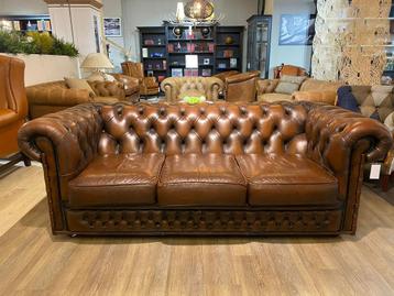 Engelse Chesterfield 3 Zits bank Winchester Antiek bruin beschikbaar voor biedingen