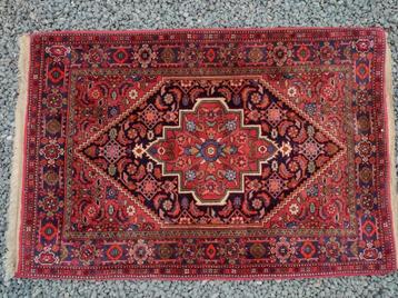 Oosters tapijt 130 x 86 cm beschikbaar voor biedingen