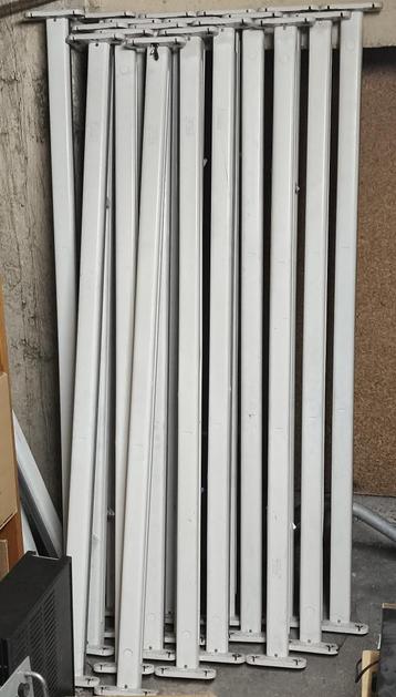 25 lampes Philips 2X65W beschikbaar voor biedingen