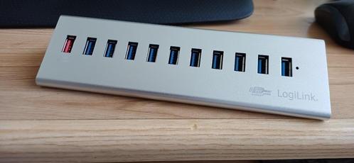 LogiLink USB hub met 10+1 poorten - USB3.0 /, Computers en Software, Dockingstations, Zo goed als nieuw, Ophalen of Verzenden