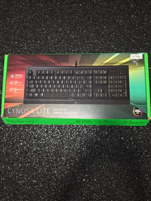 Razer Cynosa Lite, Computers en Software, Toetsenborden, Azerty, Bedraad, Ophalen