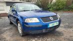 VW passat 1.6i wordt GEKEURD AIRCO TREKHAAK euro 4 2002, Auto's, Volkswagen, Voorwielaandrijving, Stof, 4 cilinders, Bedrijf
