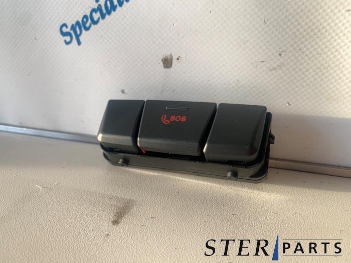 SOS knop van een Mercedes A-Klasse, Auto-onderdelen, Interieur en Bekleding, Mercedes-Benz, Gebruikt, 3 maanden garantie, Ophalen of Verzenden