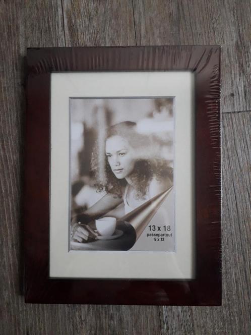Mooie fotokader 13x18cm kerskleur hout, Audio, Tv en Foto, Fotografie | Fotolijsten, Nieuw, Verzenden