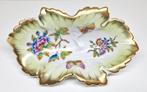 Herend Hongarije bladvormig schaaltje Queen Victoria decor., Ophalen of Verzenden