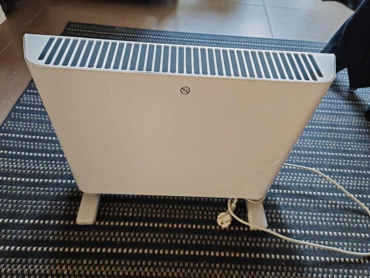 Chauffage électrique blanc Convecteur Baseline 1800w, Bricolage & Construction, Chauffage & Radiateurs, Comme neuf, Poêle, 800 watts ou plus