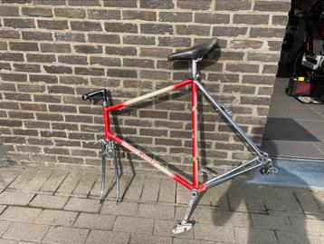 Eddy merckx alles gegraveerd beschikbaar voor biedingen