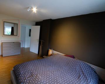 Chambre complète disponible aux enchères