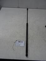 VERIN A GAZ Volkswagen Passat (3G2) (01-2014/03-2024), Volkswagen, Mevr. I. Hauben, Utilisé, Rue de l'Espoir 34 34
4030  GRIVEGNÉE, BE