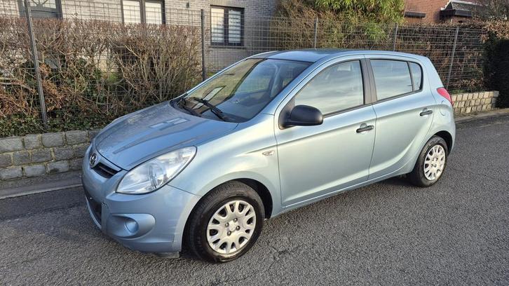 Hyndai i20 1.2 essence 77ch  fin2012 AIRCO 5 portes, Autos, Hyundai, i20, Air conditionné, Essence, Boîte manuelle, Enlèvement