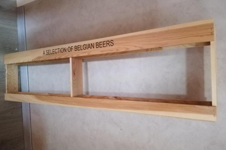 Houten bierrek om 1M bier in te steken. Perfecte staat., Verzamelen, Biermerken, Flesje(s), Ophalen
