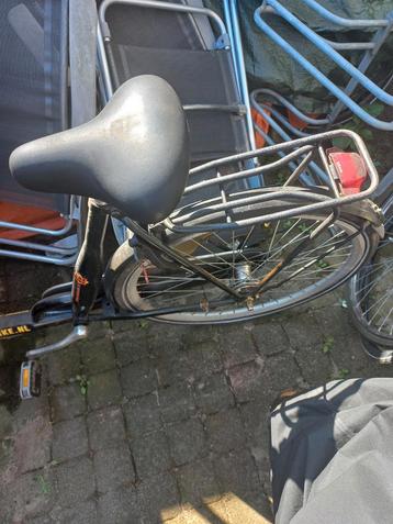 Bakfiets  beschikbaar voor biedingen