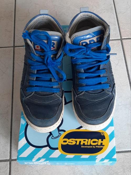 Hoge kobaltblauwe nubuk schoenen PIEDRO maat 31, Kinderen en Baby's, Kinderkleding | Schoenen en Sokken, Gebruikt, Schoenen, Jongen