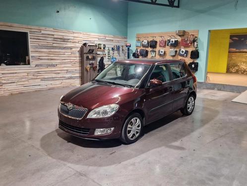 Skoda Fabia 1.2 TDI Airco

Euro 5, Auto's, Skoda, Bedrijf, Te koop, Fabia, Airbags, Airconditioning, Centrale vergrendeling, Elektrische ramen
