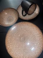 Set de vaisselle pour 4 personnes, Enlèvement, Comme neuf, Assiettes(s)