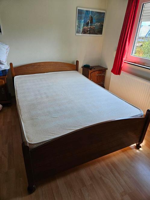 Complete slaapkamer te koop, Huis en Inrichting, Slaapkamer | Bedden, Zo goed als nieuw, Hout, Ophalen of Verzenden