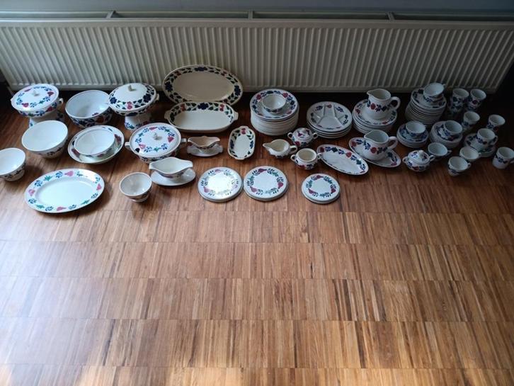 Groot lot oude boerenbont serviesdelen Ceramique/Sphinx, Antiek en Kunst, Antiek | Servies los, Ophalen of Verzenden