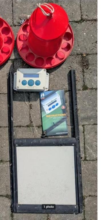 ChickenGuard premium + porte + abreuvoirs beschikbaar voor biedingen