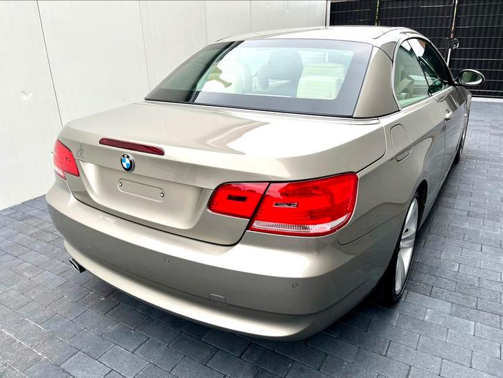 BMW E90 320i Benzine slechts 18.000 km – Zeldzaam exemplaar, Auto's, BMW, Particulier, 3 Reeks, ABS, Adaptieve lichten, Airbags