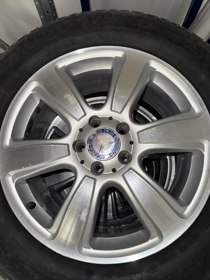 Mercedes-Benz velgen 18” met banden – 255/55 R18 109V, Auto-onderdelen, Banden en Velgen, Band(en), 18 inch, Ophalen