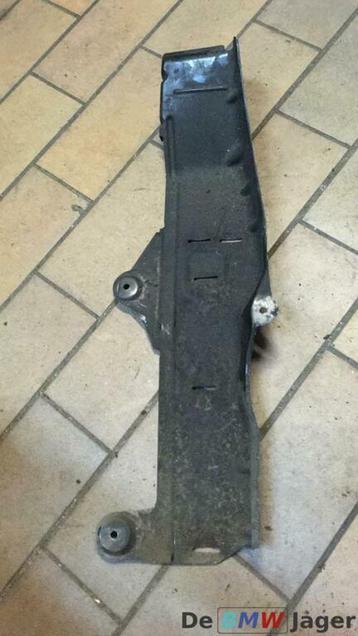 Beschermplaat brandstofilter BMW 3-serie E46 13328230397 beschikbaar voor biedingen