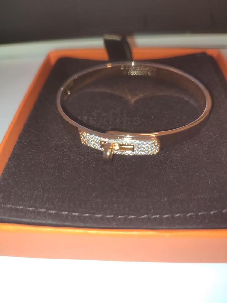 Hermès armband, Handtassen en Accessoires, Armbanden, Nieuw, Staal, Goud, Ophalen