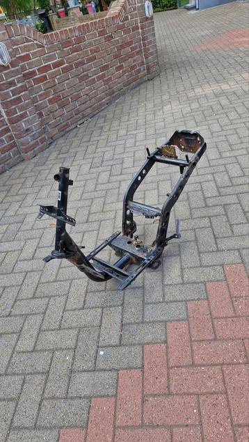 Piaggio typhoon B klasse frame beschikbaar voor biedingen