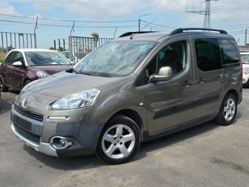 PEUGEOT PARTNER 1600CC DIESEL 02/2015 177000 MET AIRCO, Autos, Achat, Entreprise, Carnet d'entretien, 5 portes