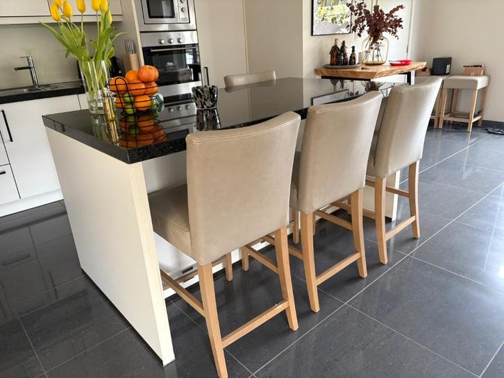 Set van 4 moderne leren stoelen, Huis en Inrichting, Stoelen, Gebruikt, Vier, Hout, Leer, Overige kleuren, Ophalen