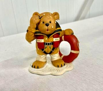 RNLI Bears Danbury Mint Peter reçoit une statue trempée