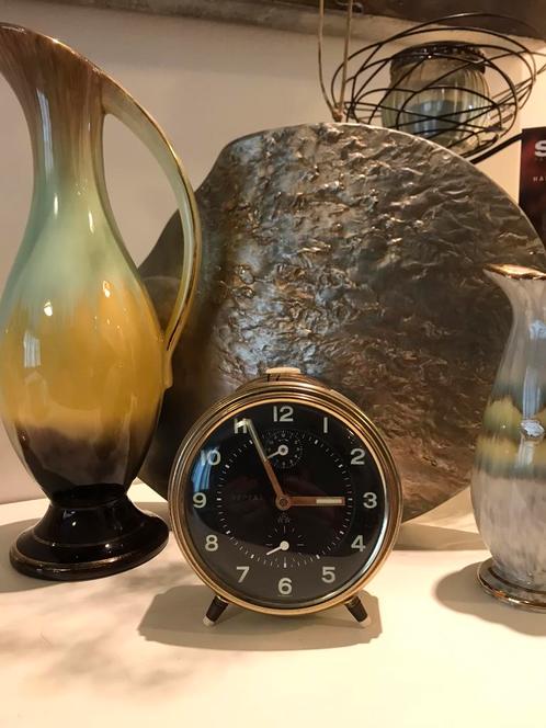 Réveil Peter Clock vintage Art déco des années 1930, Antiquités & Art, Antiquités | Horloges, Enlèvement ou Envoi