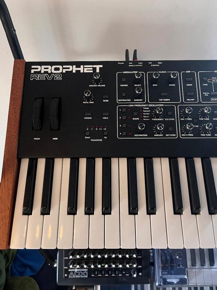 Sequential Prophet rev2 - 8 voix, Musique & Instruments, Synthétiseurs, Neuf, Autres nombres, Autres marques, Enlèvement ou Envoi