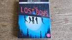 The Lost Boys 4K + Blu-ray avec housse, CD & DVD, DVD | Action, Enlèvement ou Envoi, Comme neuf, Action