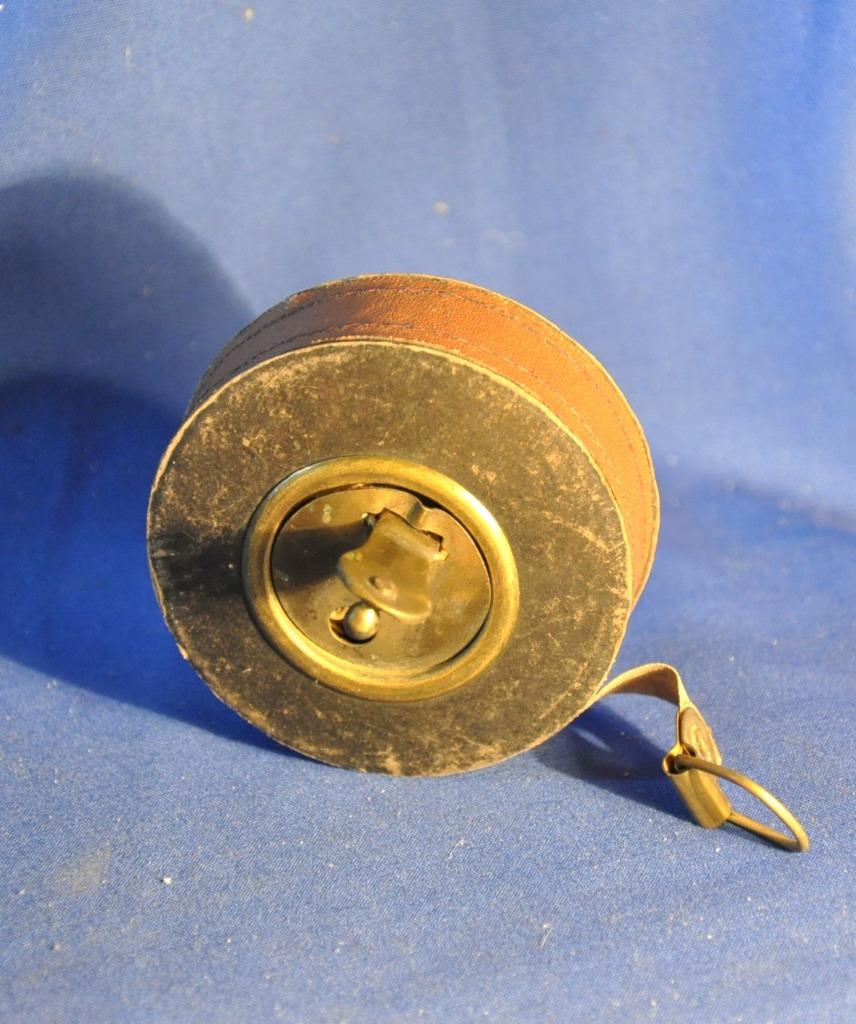 ancien decamètre vintage boitier metal et cuir, Enlèvement ou Envoi